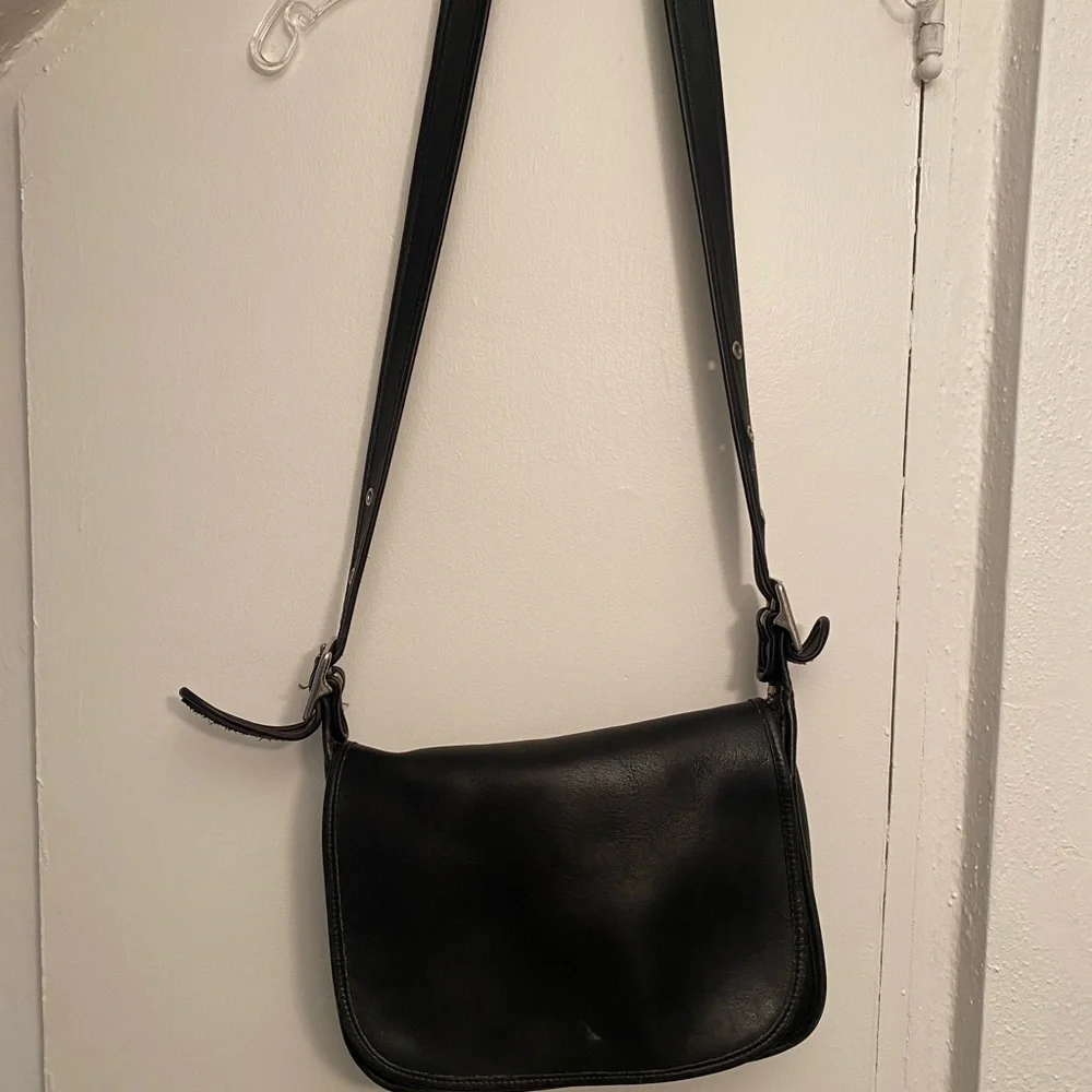 Vintage Coach Patricia Large Black Leather Saddle Legacy Flap Crossbody …